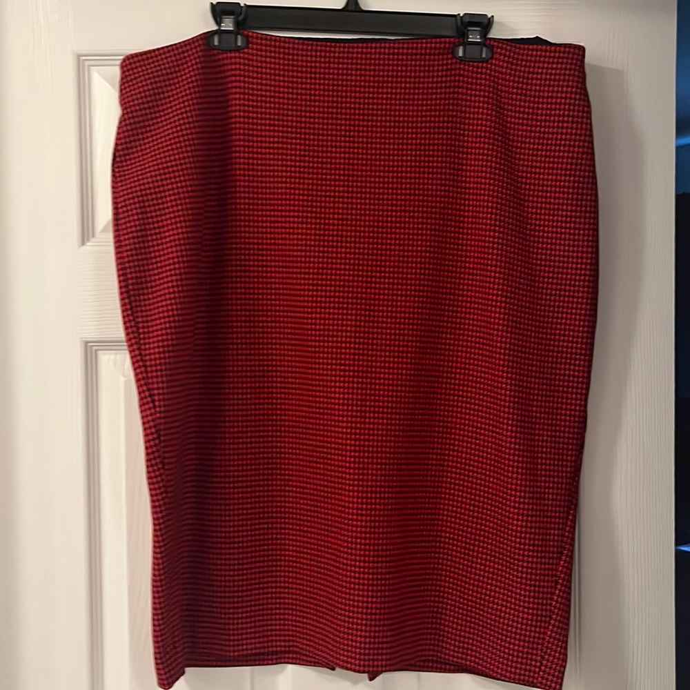 Women’s Skirt